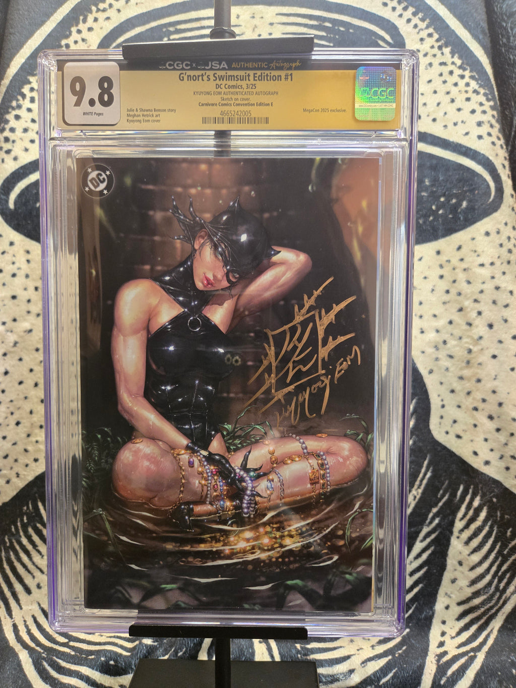 Kyu Yong EOM Authenticated Autograph w/Remarkque