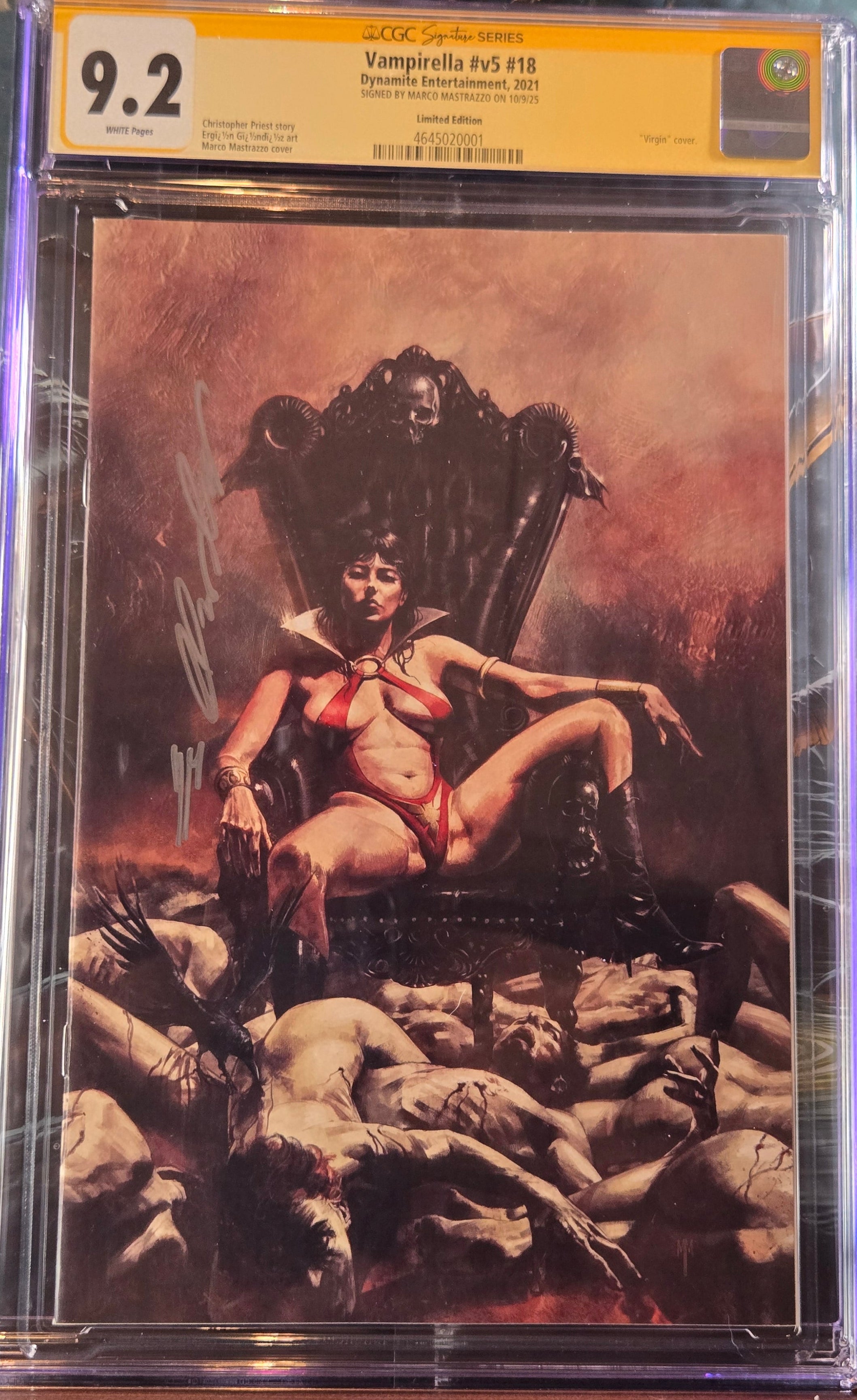 Vampirella v.5 #18 CGC Signature Series signed by Marco Mastrazzo
